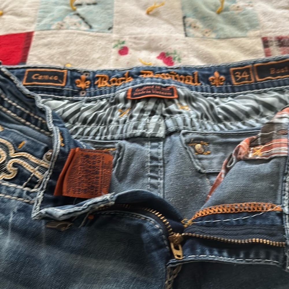 Rock Revival Denim with Embroidered Accents Cameo 34 boot x 32 length